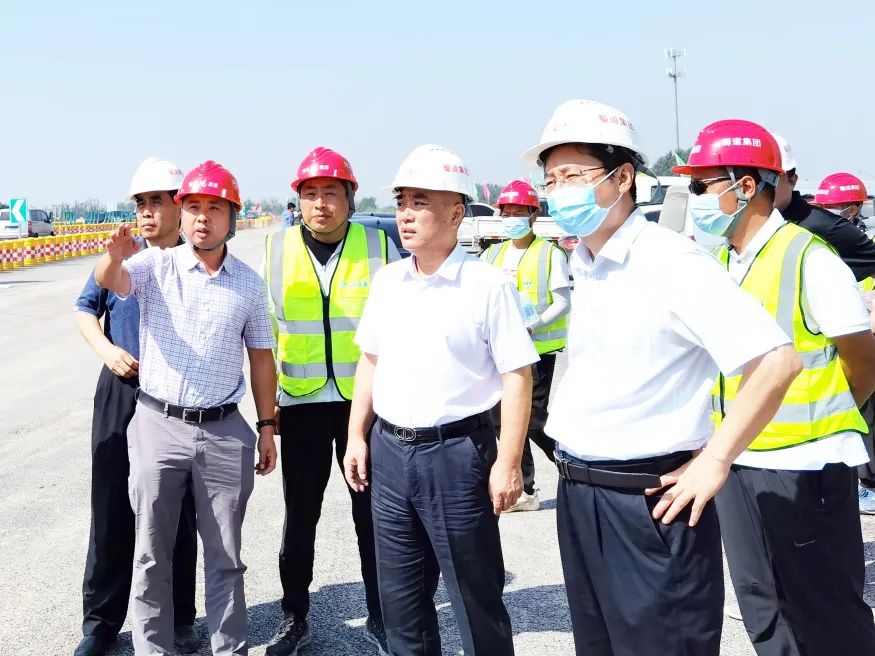 河北省交通運(yùn)輸廳黨組成員、副廳長(zhǎng)侯智敏深入石家莊東站、南站改建工程項(xiàng)目檢查指導(dǎo)工作